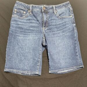 Seven7 Women's Relaxed Bermuda Denim Shorts Size 6